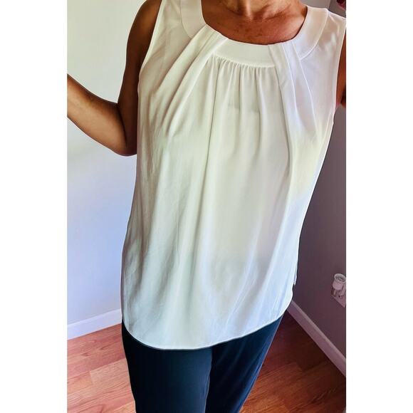ST JOHN Sleeveless Blouse/Tank Top/Shell in Bianco White color Size Medium - Picture 9 of 17